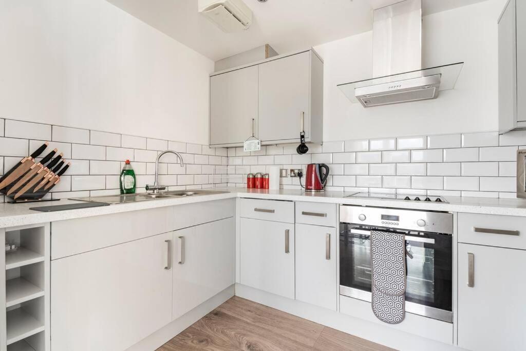 Ferienwohnung Stunning Flat By Quayside With Balcony!! Newcastle upon Tyne Exterior foto
